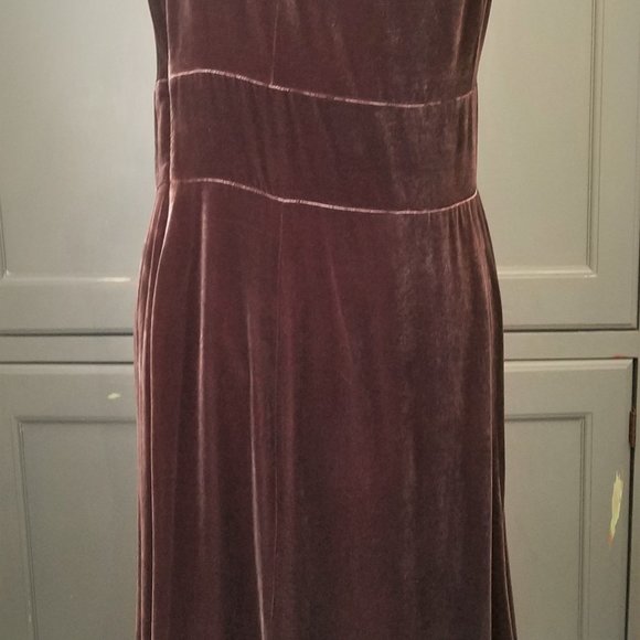 Ann Taylor Loft Velvet Dress Size 12 Never Worn! - Picture 6 of 9